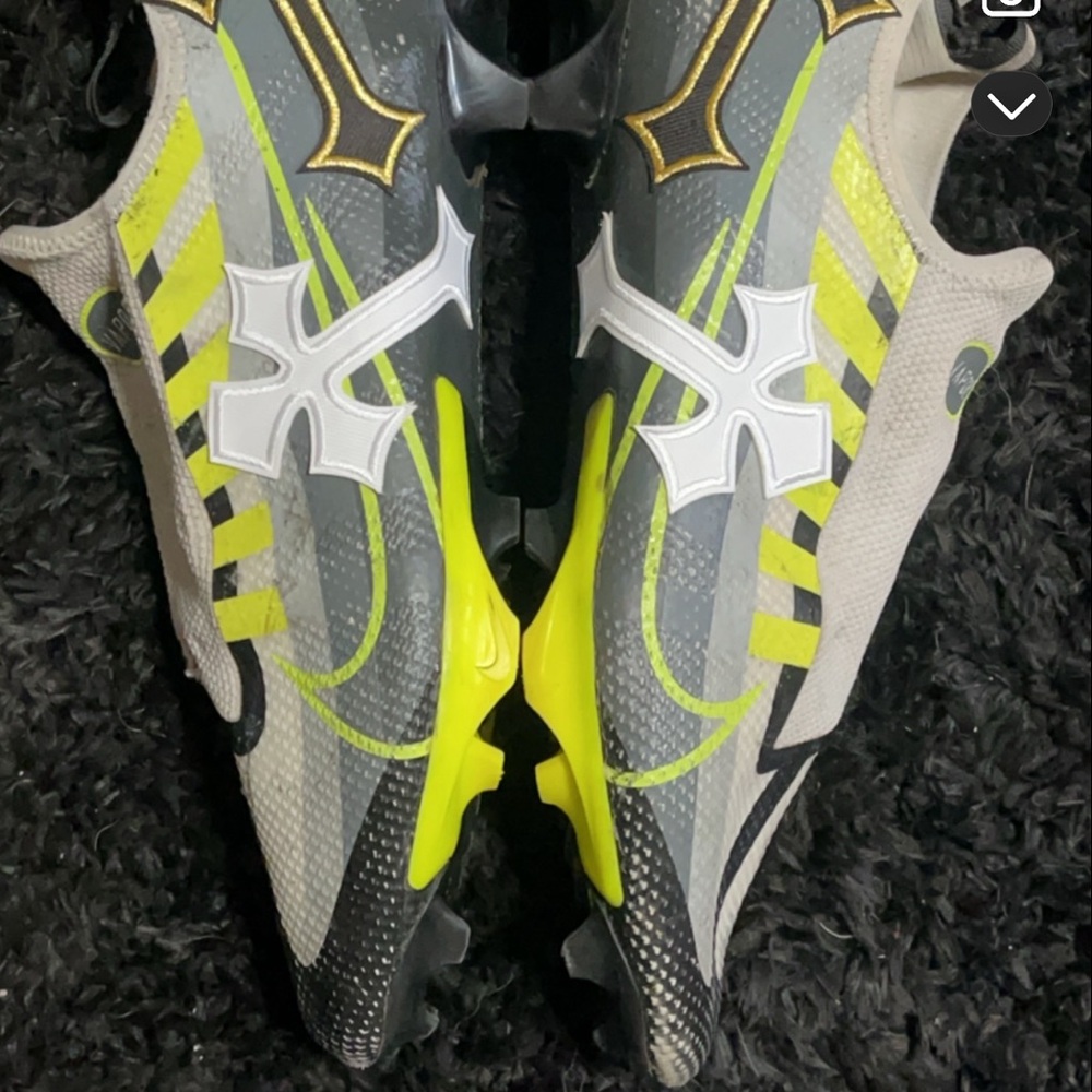 Custom cleats! - Picture 3 of 5